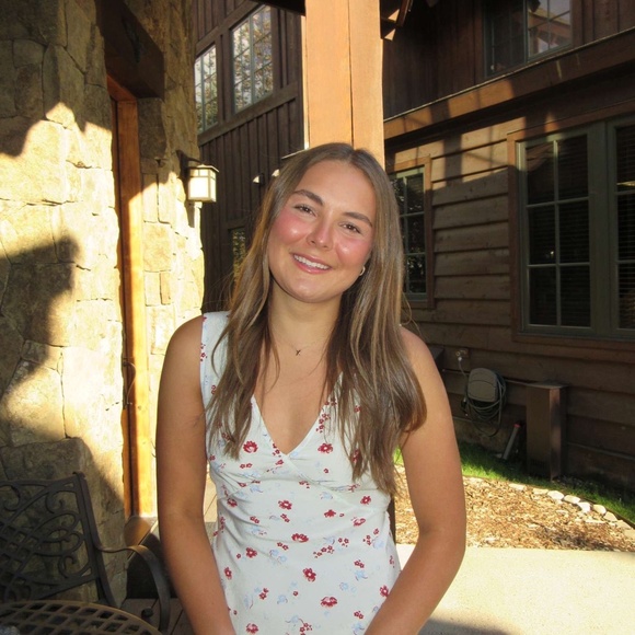 Meet your Posher, Avery - Picture 1 of 1